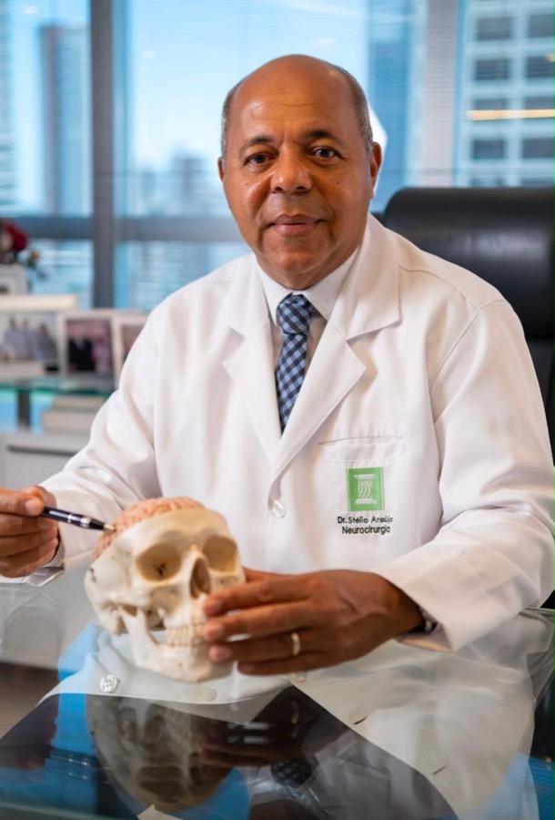 Dr. Stélio Araújo